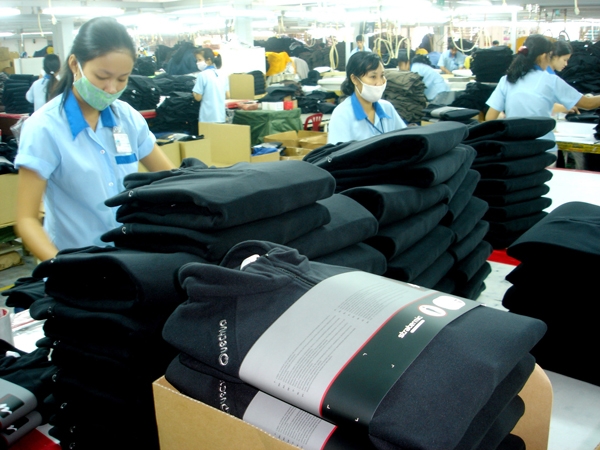 Vietnam renueva sector textil por una integración económica más profunda