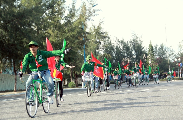 Recorrido en bicicleta por protección de mar e islas vietnamitas
