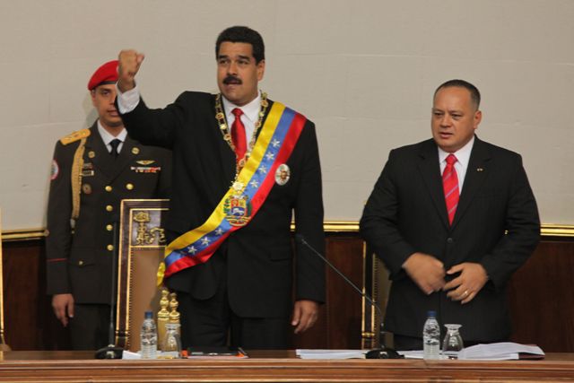 Venezuela y Nicaragua ofrecen asilo humanitario a exagente Edward Snowden