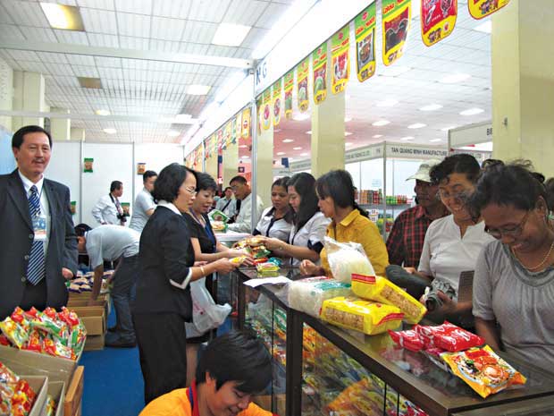 Inversionistas vietnamitas interesados en el mercado de Myanmar