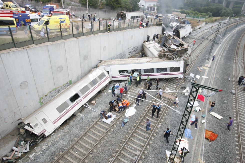 Exceso de velocidad, posible causa del accidente ferroviario en España