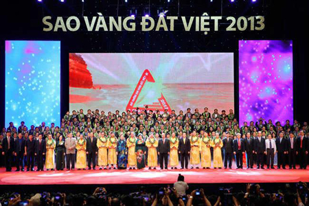 Celebran l0 años del Premio Estrella de Oro de Vietnam