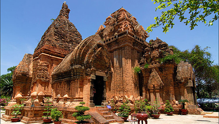 Torres Cham – Obras eternas en el tiempo