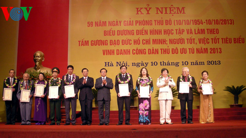 Conmemoran 59 años del Día de la Liberación de Hanoi