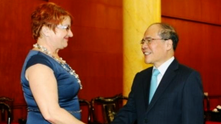 Vietnam y República Checa fomentan cooperación parlamentaria