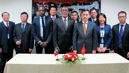 Vietnam establece relaciones diplomáticas con Antigua y Barbuda