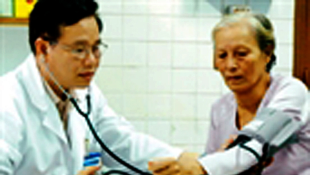 Vietnam impulsa política y ley sobre seguro sanitario