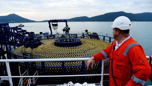Comienza en Vietnam construcción de cable submarino de mayor calibre del Sudeste Asiático