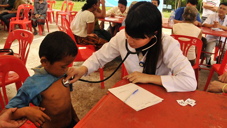 Jóvenes capitalinos en Día internacional de los Voluntarios