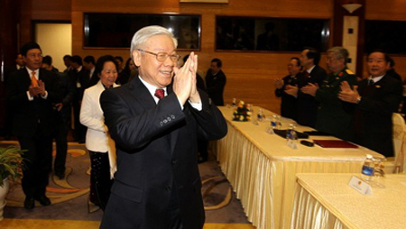 Vietnam enaltece política exterior para integración mundial