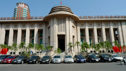 Vietnam prioriza estabilizar valor de moneda nacional