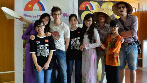 En aumento número de estudiantes vietnamitas en Rusia