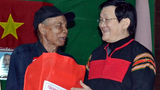Presidente Truong Tan Sang en visita de trabajo en provincia de Dak Lak