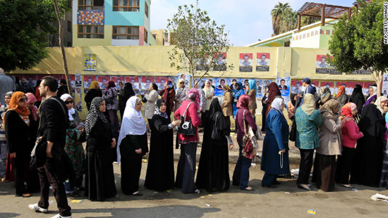 Apoya mayoría egipcia propuesta de nueva Constitución