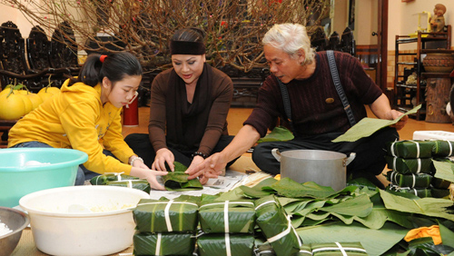 ¿Cómo celebran los jóvenes vietnamitas el Año Nuevo Lunar?