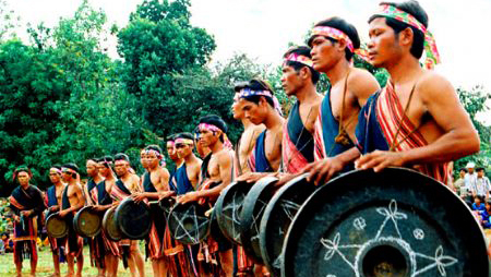 Sonidos de instrumentos musicales tradicionales en año nuevo