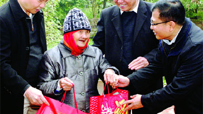 Garantizan un Tet feliz para personas pobres vietnamitas