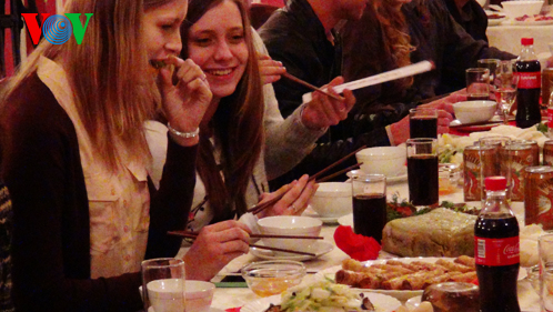 Interesa a rusos celebración del tradicional Tet de Vietnam