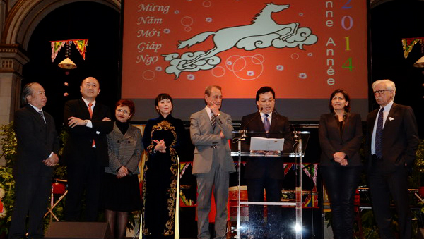 Tet Vietnam llega al ayuntamiento de París