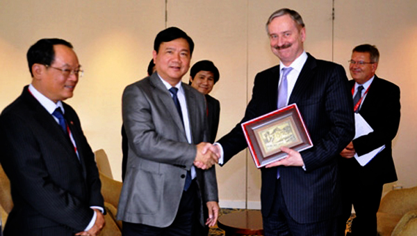 Participa Vietnam en cumbre de aviación de ASEAN y Unión Europea