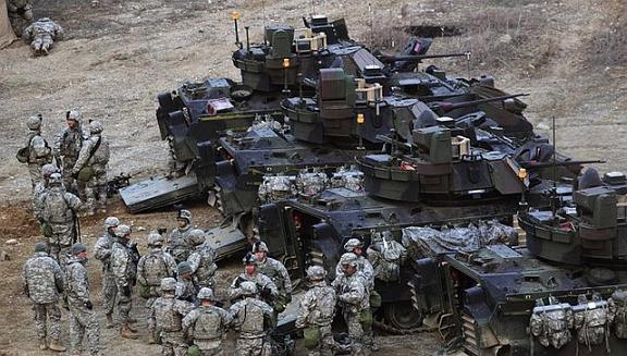 Planea Estados Unidos reducir fuerzas de tierra al nivel más bajo en 74 años