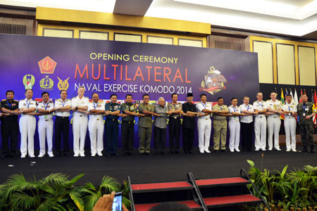 Vietnam participa por primera vez en maniobra conjunta de ASEAN