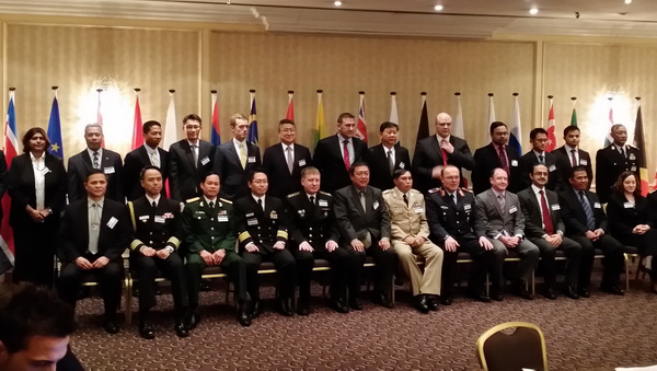 Vietnam apoya la solución de reivindicaciones territoriales por vía de la paz en la región