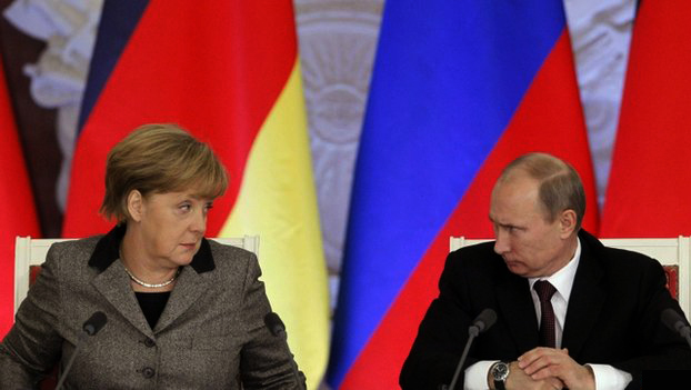 Dirigentes de Rusia y Alemania dialogan sobre tensión en el Este de Ucrania