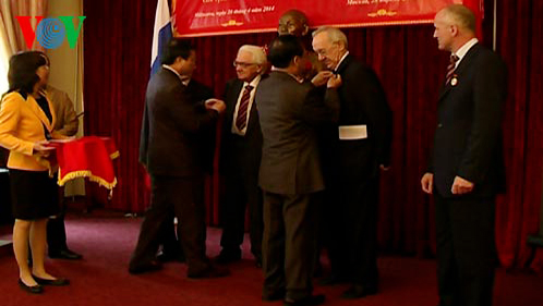 Reconocimiento a especialistas rusos en conservación de restos de Ho Chi Minh