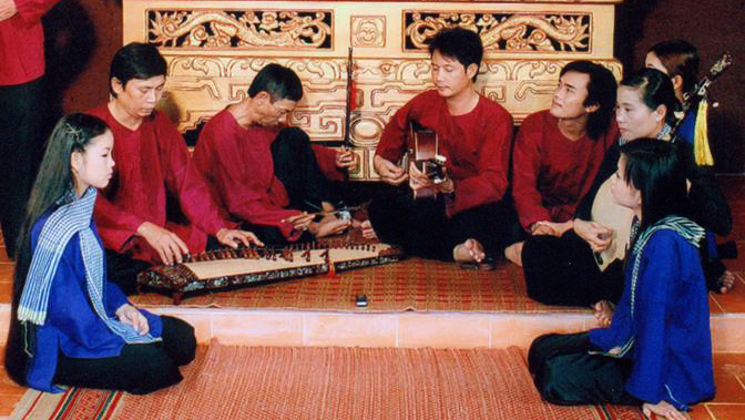 Vitalidad de la música improvisada “don ca tai tu” en vida comunitaria