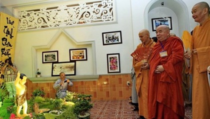 Seleccionan 500 voluntarios para Día de Vesak 2014