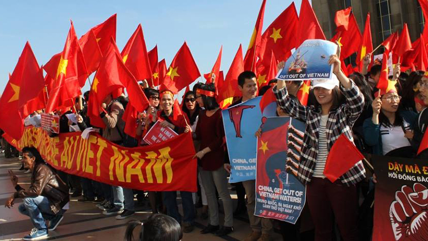 Apoyo masivo de compatriotas en ultramar y amigos internacionales a Vietnam