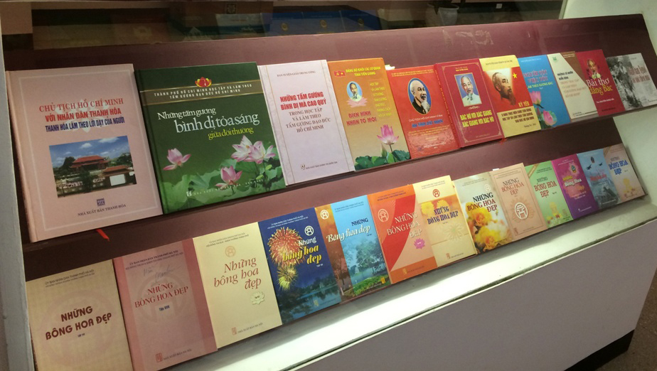 Exposición “Ejemplos sencillos pero nobles” – jóvenes cumplen enseñanzas del presidente Ho Chi Minh
