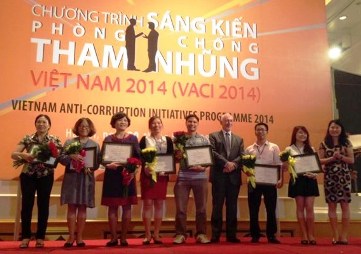 Vietnam premia iniciativas contra la corrupción