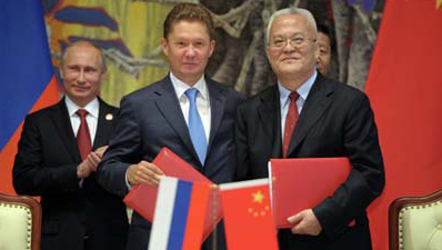 China y Rusia firman acuerdo de suministro de combustible