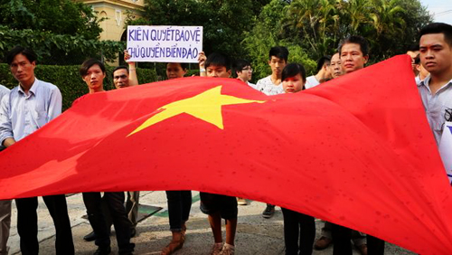 Comunidad vietnamita en el extranjero continúa rechazando la infracción china en Mar Oriental