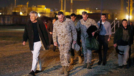 Secretario de Defensa estadounidense llega a Afganistán en visita sorpresa