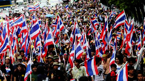 Protesta en Tailandia por libertad y democracia