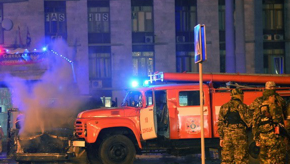 Líderes de Ucrania, Alemania y Rusia discuten plan de recuperar la paz en el Este ucraniano