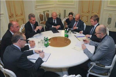 Terminan negociaciones del precio de gas entre Rusia y Ucrania sin progresos