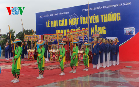 Reviven en Hanoi fiesta tradicional “Cau Ngu” de Da Nang