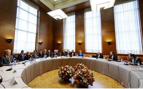 Grupo P5 +1 e Irán reanudan negociaciones en cautela