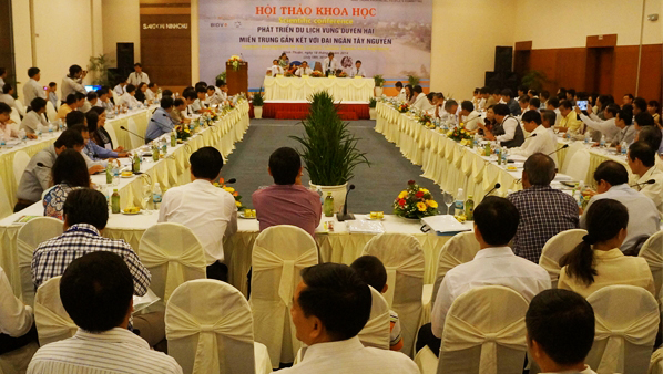 Vietnam prioriza el desarrollo turístico en centro y Meseta Occidental