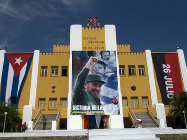 Dirigentes vietnamitas felicitan a 61 años del Asalto al Cuartel Moncada de Cuba