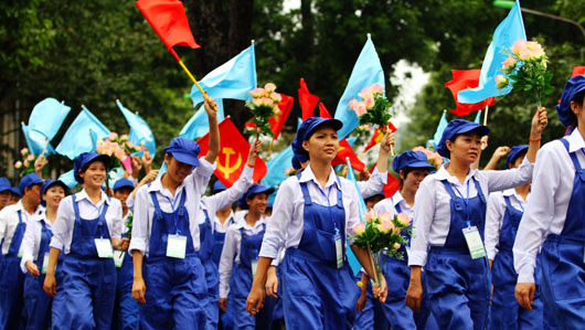 Puente televisivo “Glorioso Sindicato vietnamita” en honor de la clase obrera