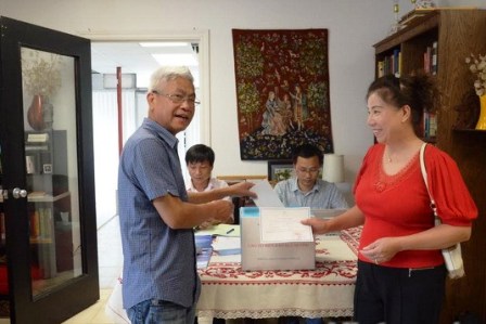 Comunidad vietnamita en Canadá atenta a mar e islas de la patria