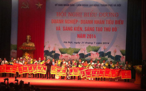Hanoi creará condiciones favorables para empresas
