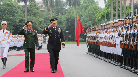 Estrechan cooperación militar Vietnam-Estados Unidos por la paz y estabilidad mundial