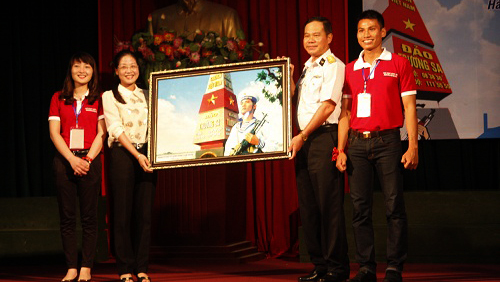 Conversatorio “los estudiantes más sobresalientes con mar e islas de la patria”