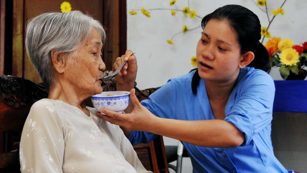 Vietnam por agilizar trámites en favor de personas meritorias